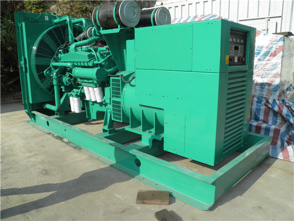 普陀出租发电机 发电机组厂家：柴油发电机组的控制屏的作用是什么？